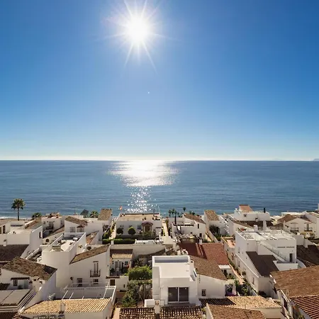 First-line Beach, Terrace And Pool With Incredible Sea Views, New Golden Mile アパート *