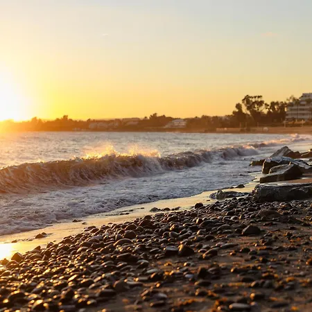 First-line Beach, Terrace And Pool With Incredible Sea Views, New Golden Mile アパート