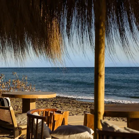 First-line Beach, Terrace And Pool With Incredible Sea Views, New Golden Mile エステポナ